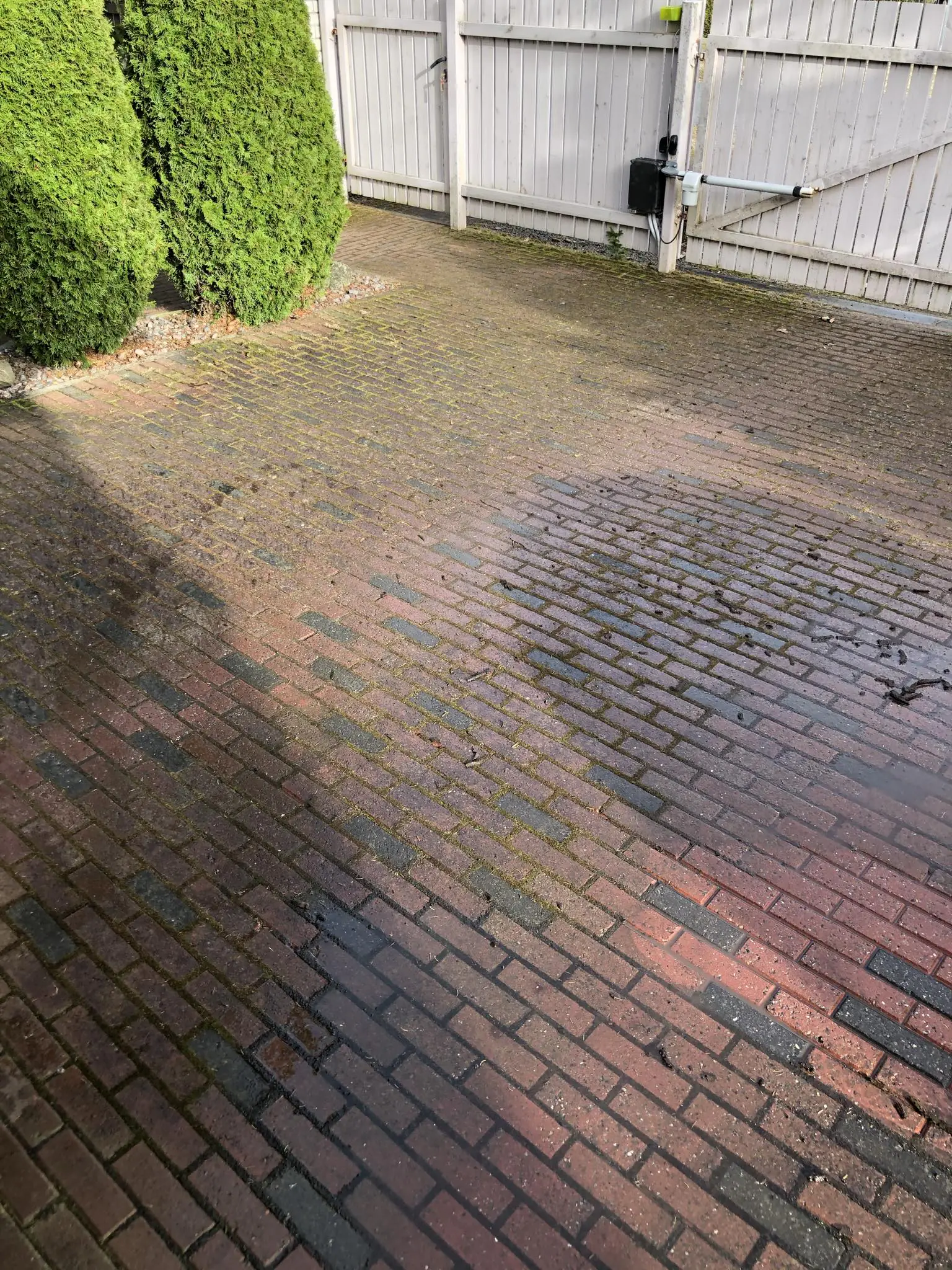 Tänavakivide pesemine 